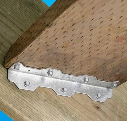 Galvanized Staircase Angle Simpson Strong-Tie&reg;